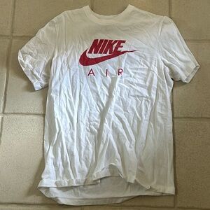 Used Men’s Nike Air Graphic Tee